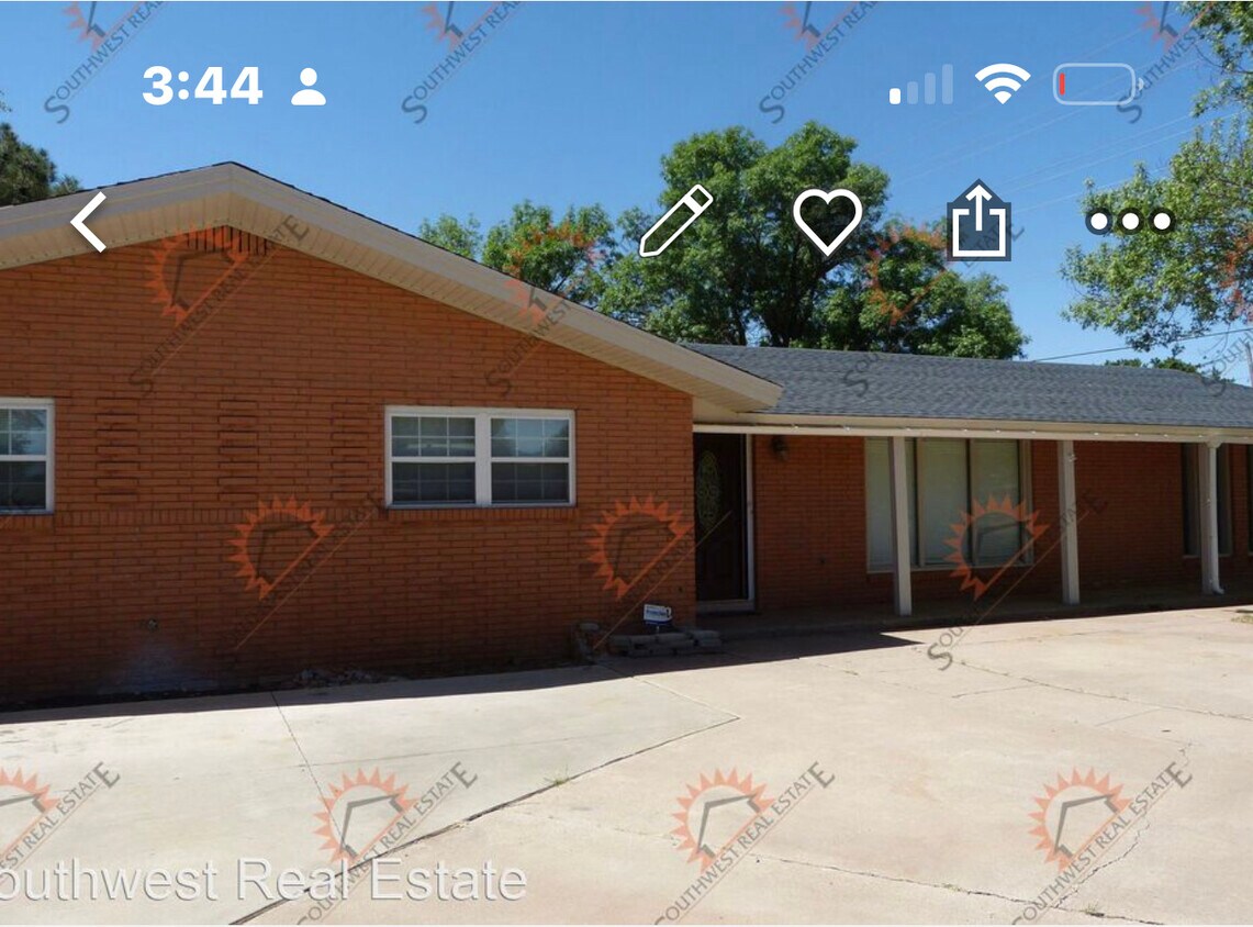 1901 Enloe Dr, Clovis, NM 88101 House Rental in Clovis, NM