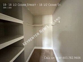 Building Photo - 18 1/2-18 1/2 Cedar St