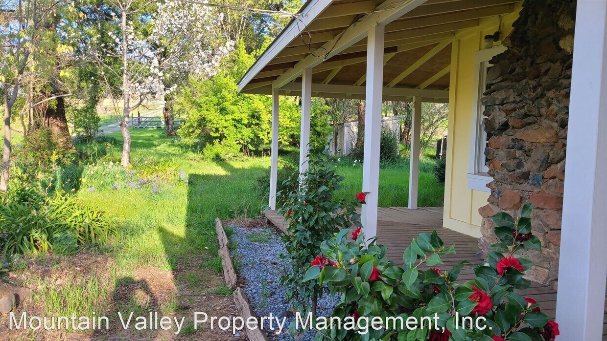 Primary Photo - 3 br, 2 bath House - 12332 Silver Springs ...