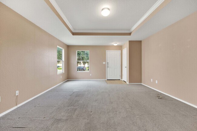 Foto del edificio - GORGEOUS 1 STORY HOME IN THE FAR NW SIDE AREA