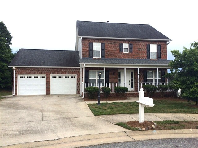 Foto principal - 6658 Knob Hill Ct