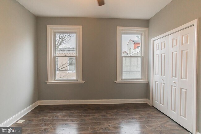 Foto del edificio - 2147 N Marston St