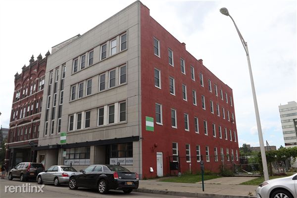 Foto principal - 221 Washington St