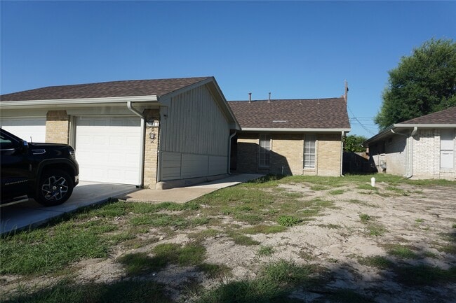 Foto del edificio - 1913 Normal Park Dr