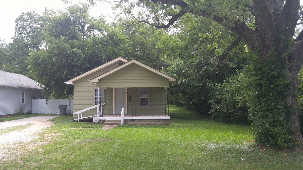 Primary Photo - 3615 N Hawthorne Ln