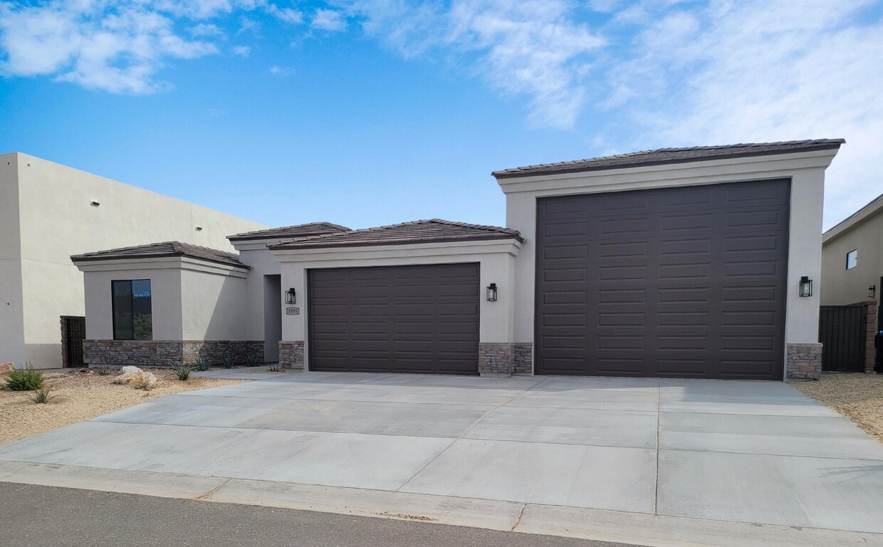 Primary Photo - Brand new build - RV garage - located in t...