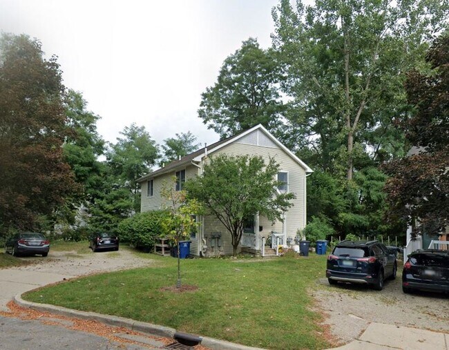 Building Photo - 230/232 Brookridge Ct.