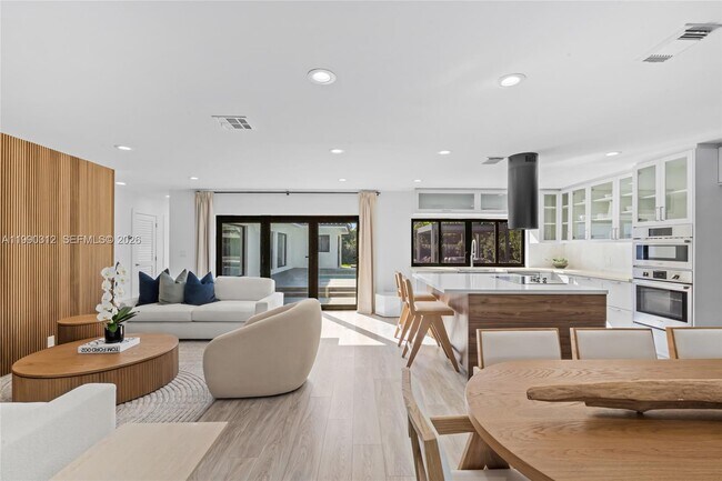 Foto del edificio - 116 W 1st Ct