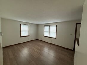 Building Photo - 41 Guy Pl