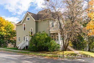 Foto principal - 230 N 16th Ave E