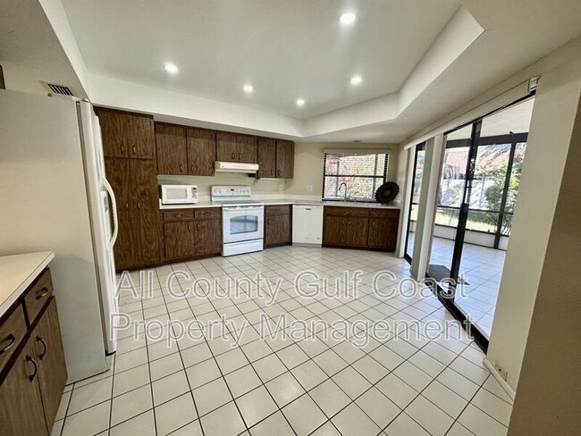 Foto del edificio - 1218 Waterside Ln