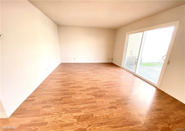 Foto del edificio - 3 br, 3 bath Townhome - 12668 Oxford Dr