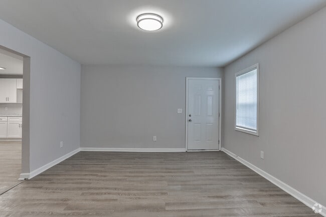 2HAB, 2BA - 1,300 ft² - Reserve at Maple Ridge