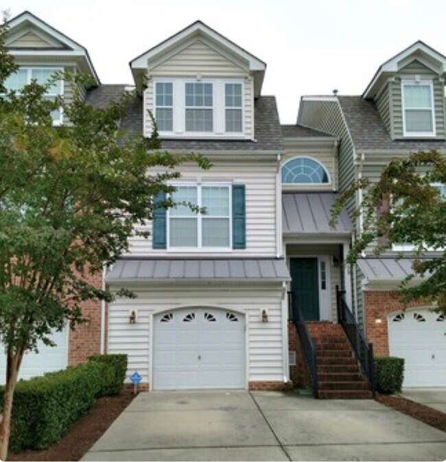 Building Photo - 4525 Leamore Square Rd