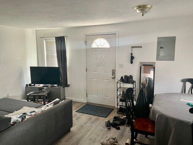 Foto del edificio - 24 Lawn St