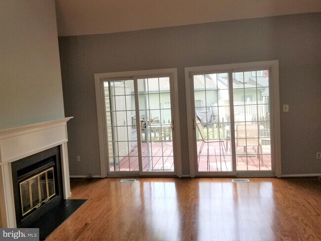 Foto del edificio - 7 Williamson Ct