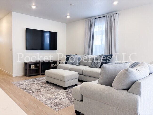 Foto del edificio - 577 W Norwich St