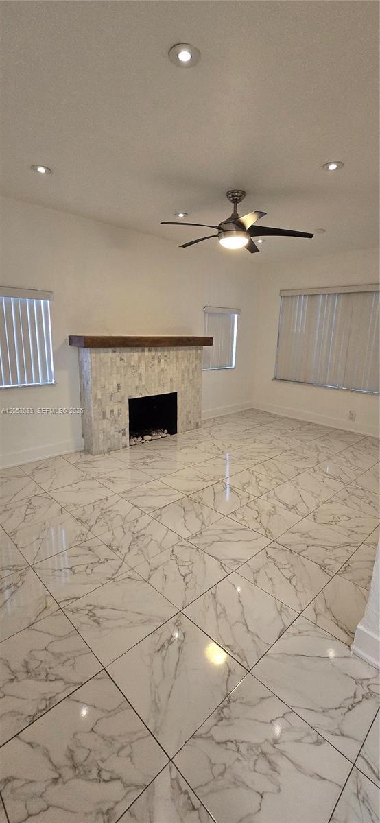 Foto del edificio - 455 NE 131st St