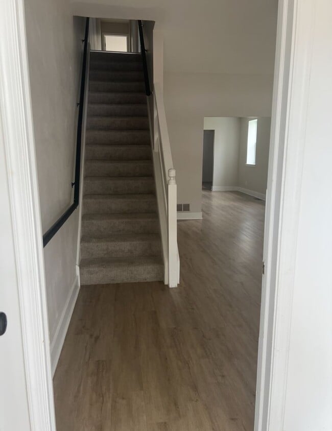 Foto del edificio - Renovated 3 Bedroom 3 Bathroom Single Fami...