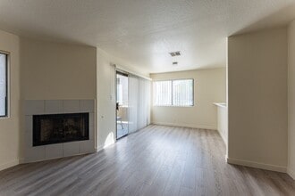 Building Photo - 5064 S Rainbow Blvd