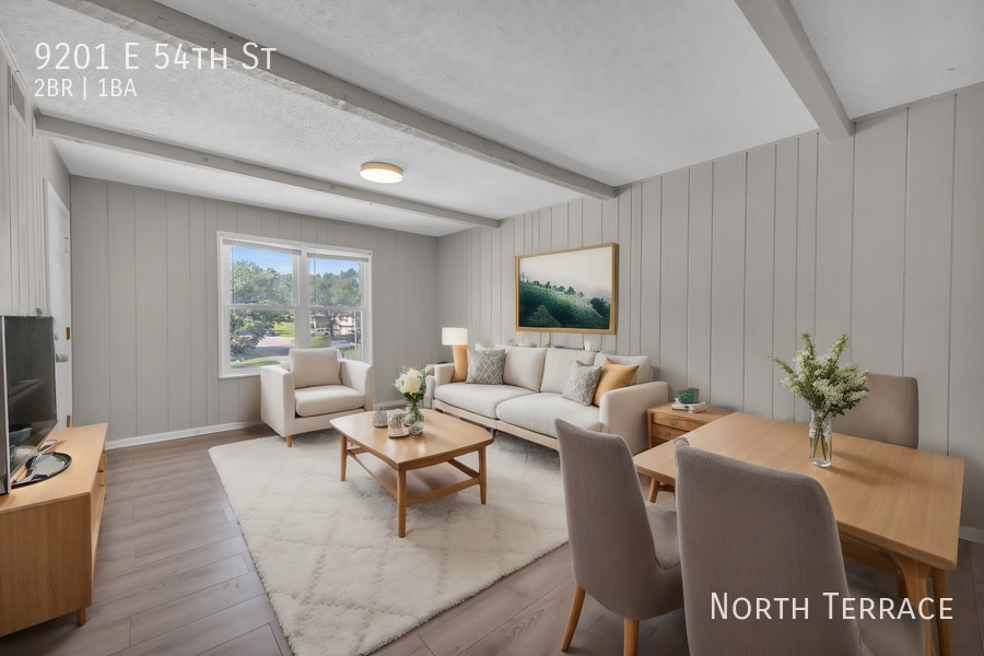 Foto principal - 9201 E 54th St