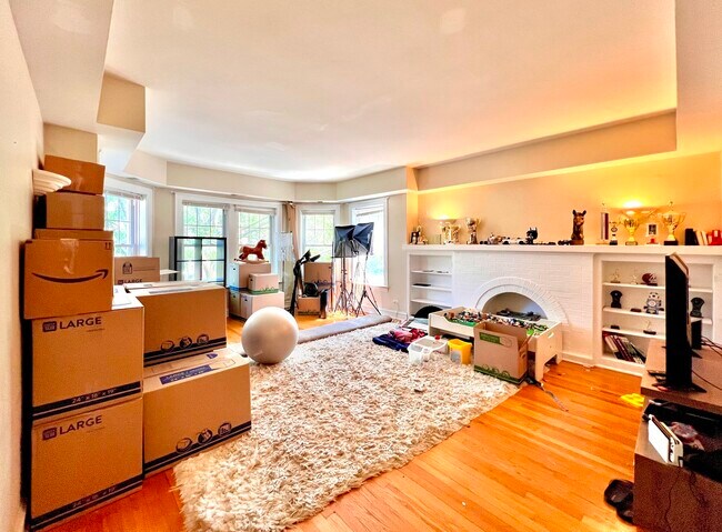 Foto del edificio - 2141 W Arthur Ave