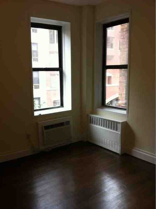 Building Photo - 1351 1st Ave