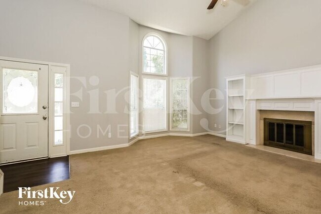 Building Photo - 2909 Sterling Dr NW