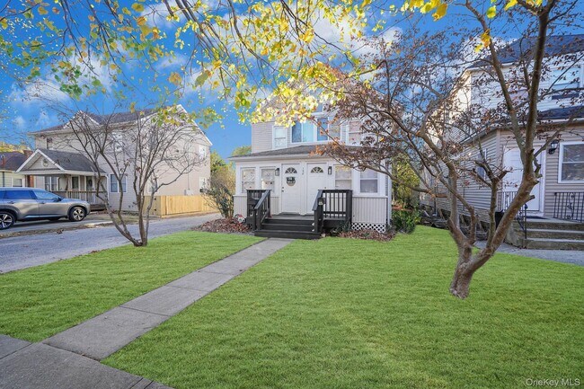 Building Photo - 158 Oldfield Ave