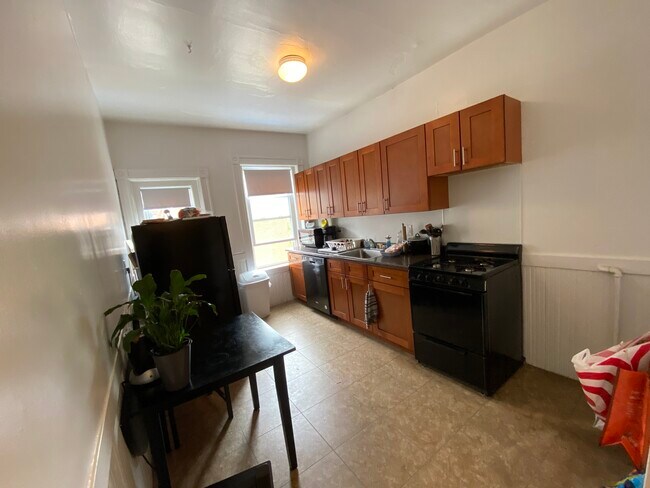 Foto del edificio - 11 Mount Hood Rd