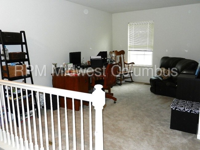 Building Photo - 726 Wilke Pl