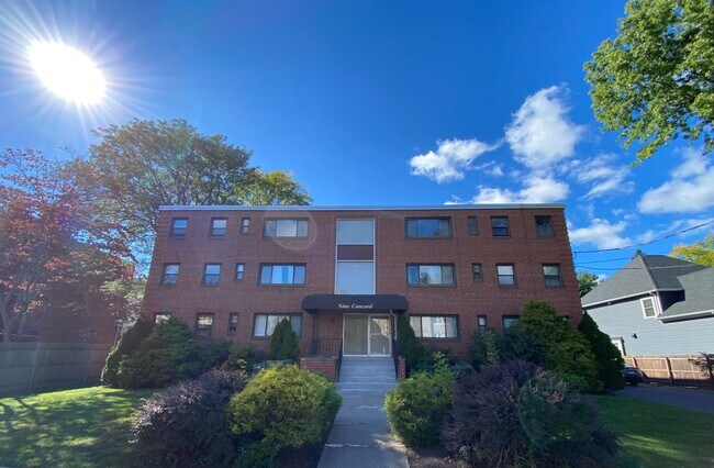 Foto del edificio - Concord Condo - Heat and Hot Water Included!