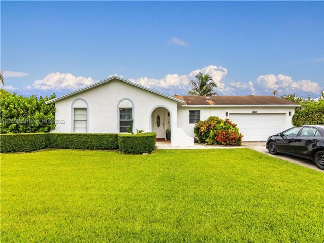 Foto principal - 16041 SW 284th St