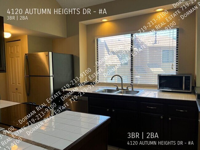 Foto del edificio - 4120 Autumn Heights Dr