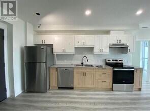 Building Photo - 181 Elmira Rd S