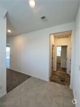 Building Photo - 8002 Texas Hls St