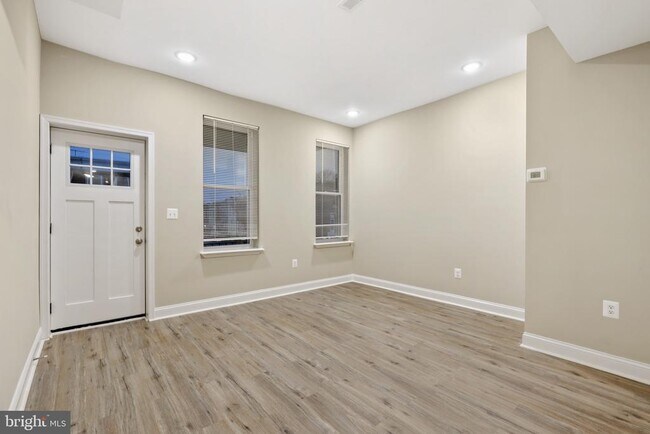 Building Photo - 2100 N Smallwood St