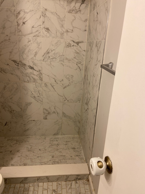 Building Photo - 3804 W Vinton Ave