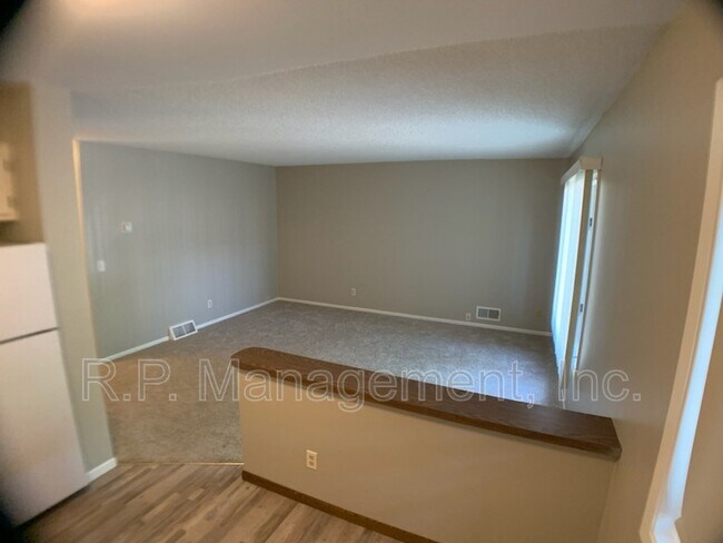 Foto del edificio - 3405 Emerson Ave S