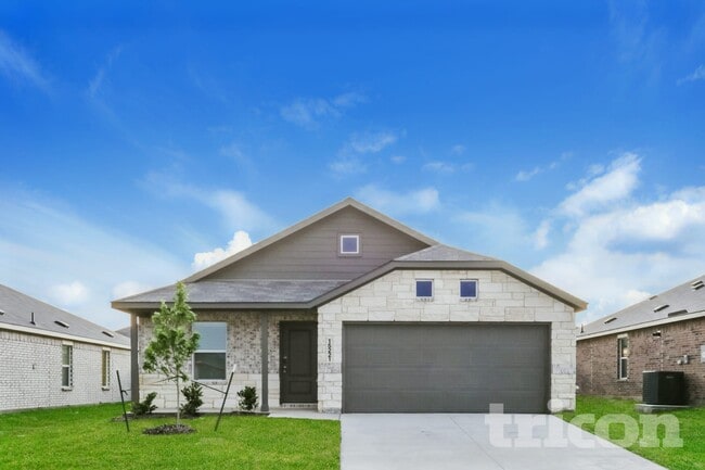 Building Photo - 15221 Grappling Irons Ln