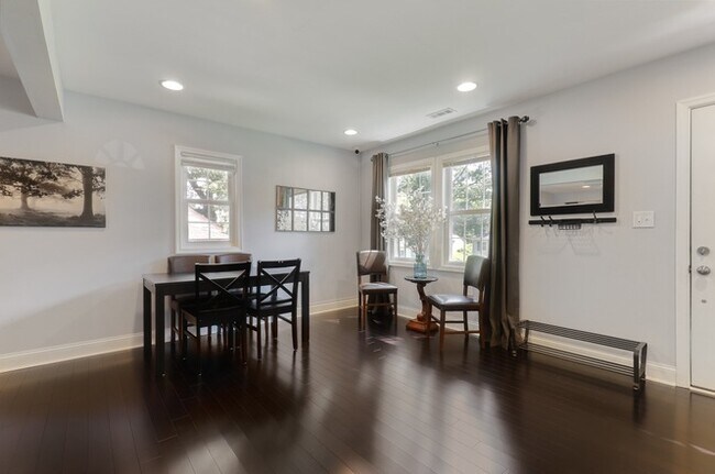 Foto del edificio - 7722 Frederick Rd