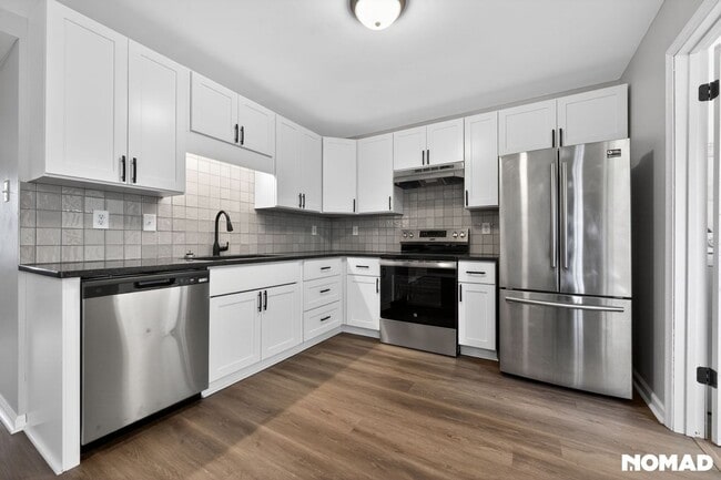 Building Photo - 4232 5th Ave S