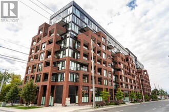 Building Photo - 2799-2799 Kingston Rd