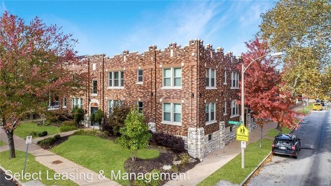 Foto del edificio - 3449-3453 Hereford St
