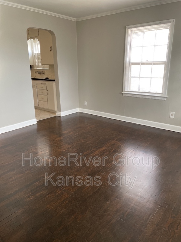 Building Photo - 1314 S 41 St