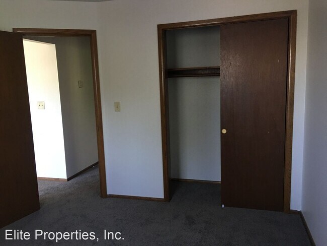 Foto del edificio - 9204 W Lincoln Ave