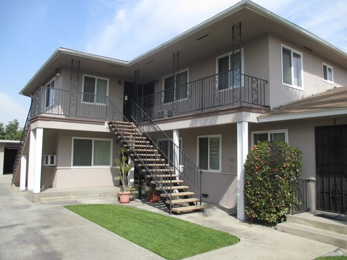 Foto del edificio - 10537 Arrington Ave