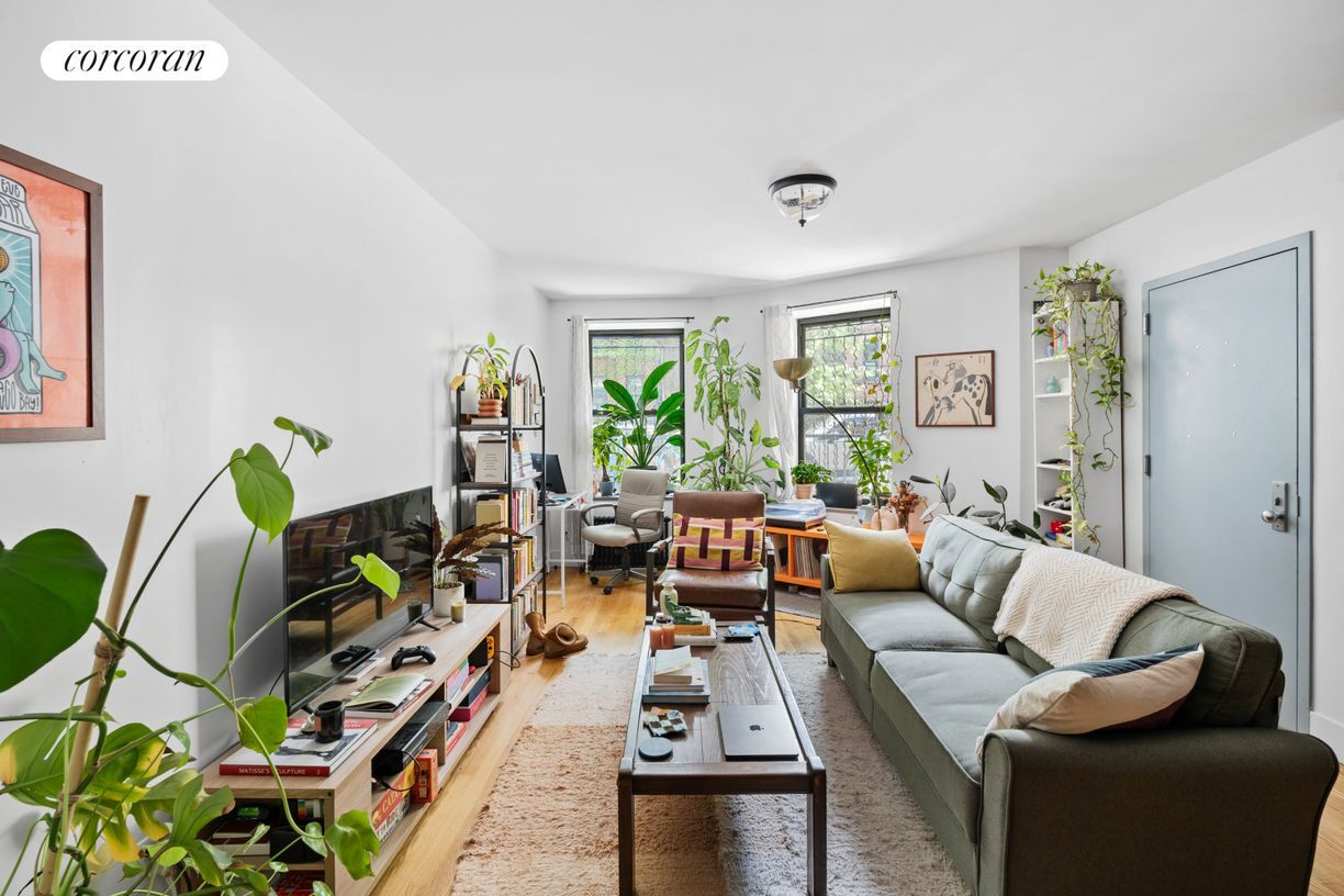Foto principal - 679 Jefferson Ave