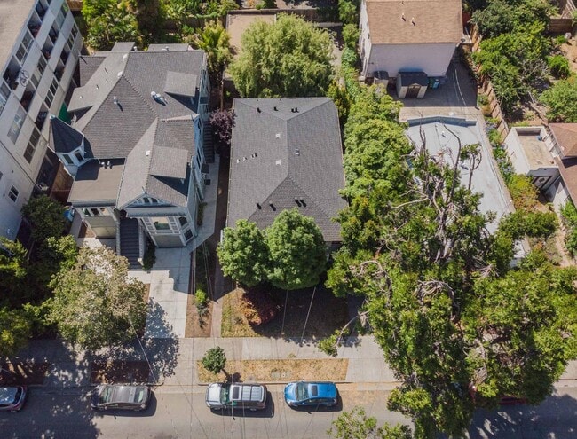 Foto del edificio - 1458 Hopkins St