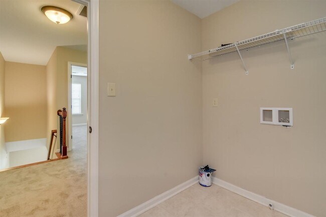 Foto del edificio - Home For Rent - 404 Keesaw Glenn Grovetown...